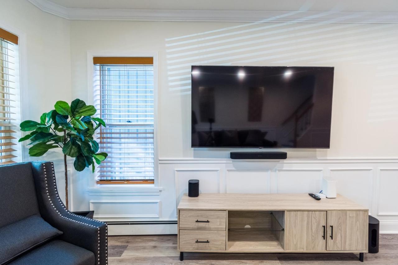 Luxurious Retreat, Parking, Restaurants, Near New Hope, 1Mile Delaware River لامبرتفيل المظهر الخارجي الصورة