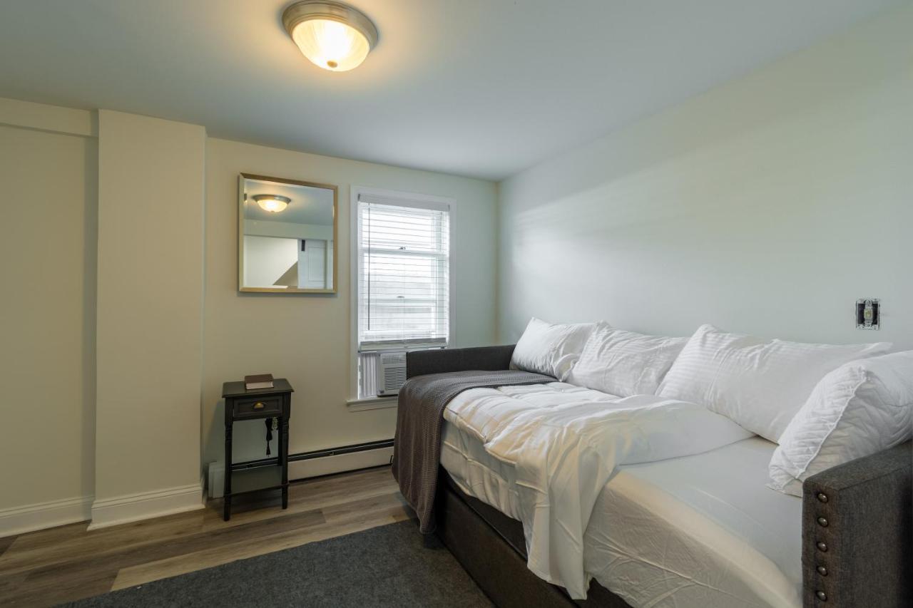 Luxurious Retreat, Parking, Restaurants, Near New Hope, 1Mile Delaware River لامبرتفيل المظهر الخارجي الصورة